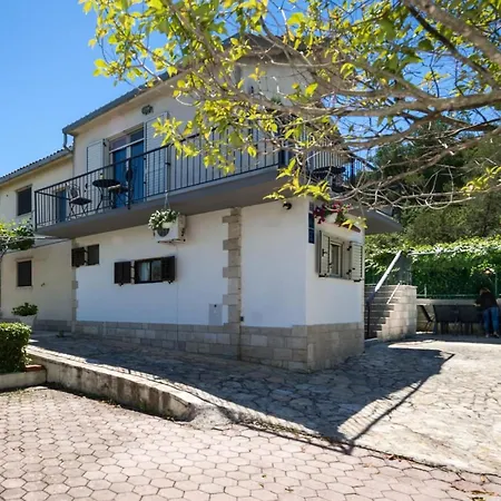 Casa de Férias Seaside Getaway With Patio - Three Bedroom